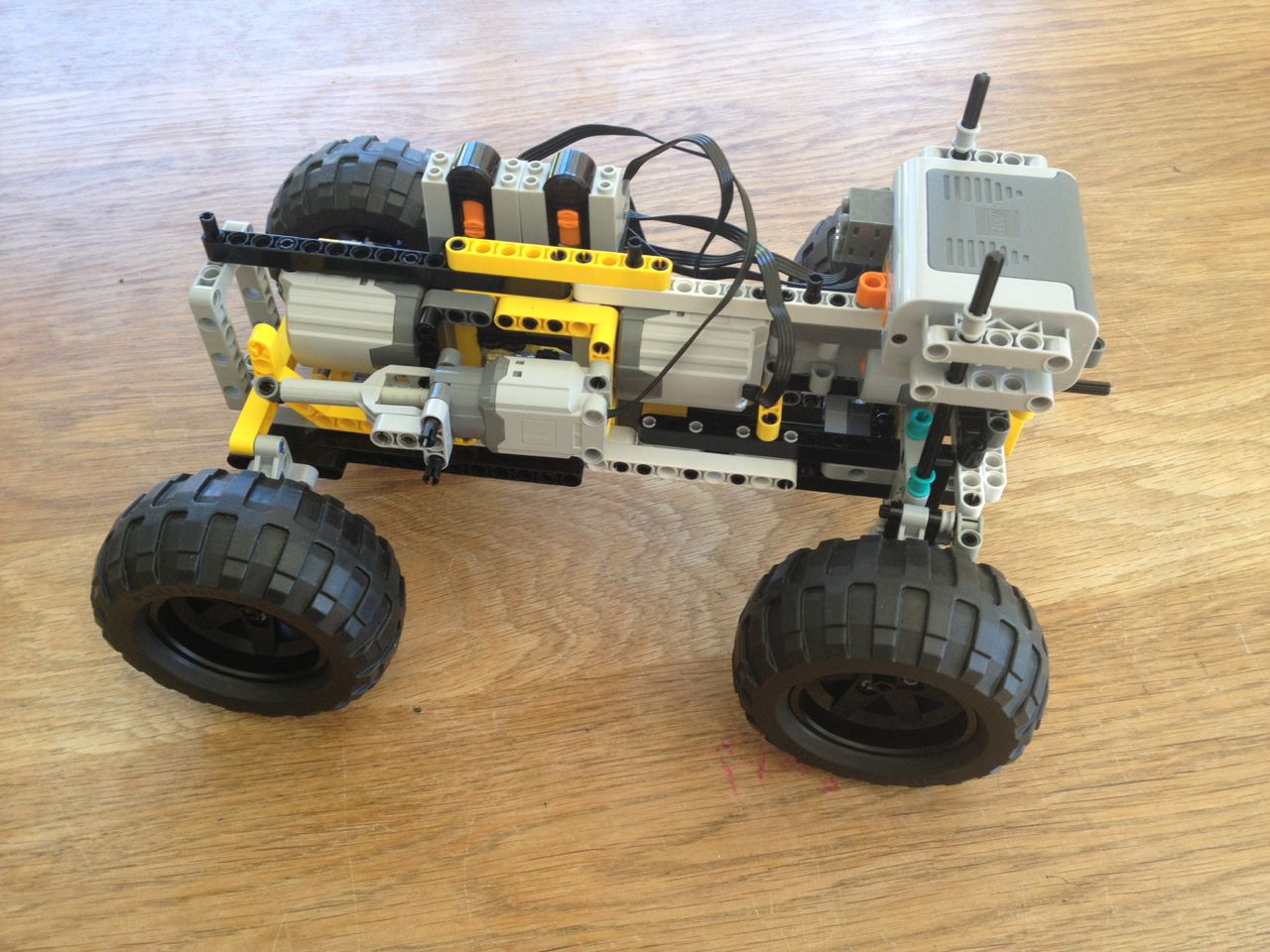 lego rc car chassis
